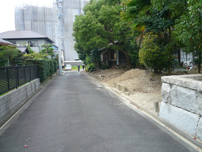 葵工業(愛知県名古屋市の土木舗装工事)|駐車場工事・補修工事・歩道乗入工事・承認工事・カーポート・フェンス・ブロック擁壁・エクステリア工事・その他工事