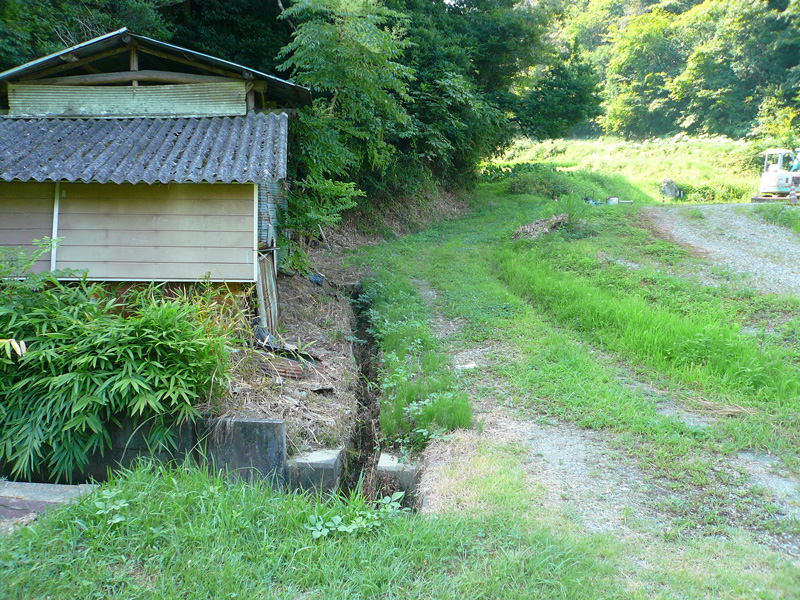 葵工業(愛知県名古屋市の土木舗装工事)|駐車場工事・補修工事・歩道乗入工事・承認工事・カーポート・フェンス・ブロック擁壁・エクステリア工事・その他工事