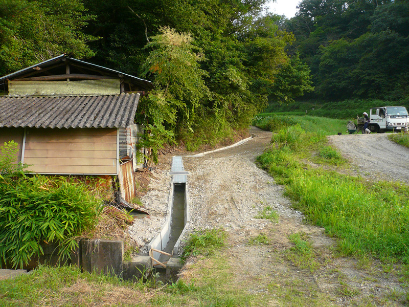 葵工業(愛知県名古屋市の土木舗装工事)|駐車場工事・補修工事・歩道乗入工事・承認工事・カーポート・フェンス・ブロック擁壁・エクステリア工事・その他工事