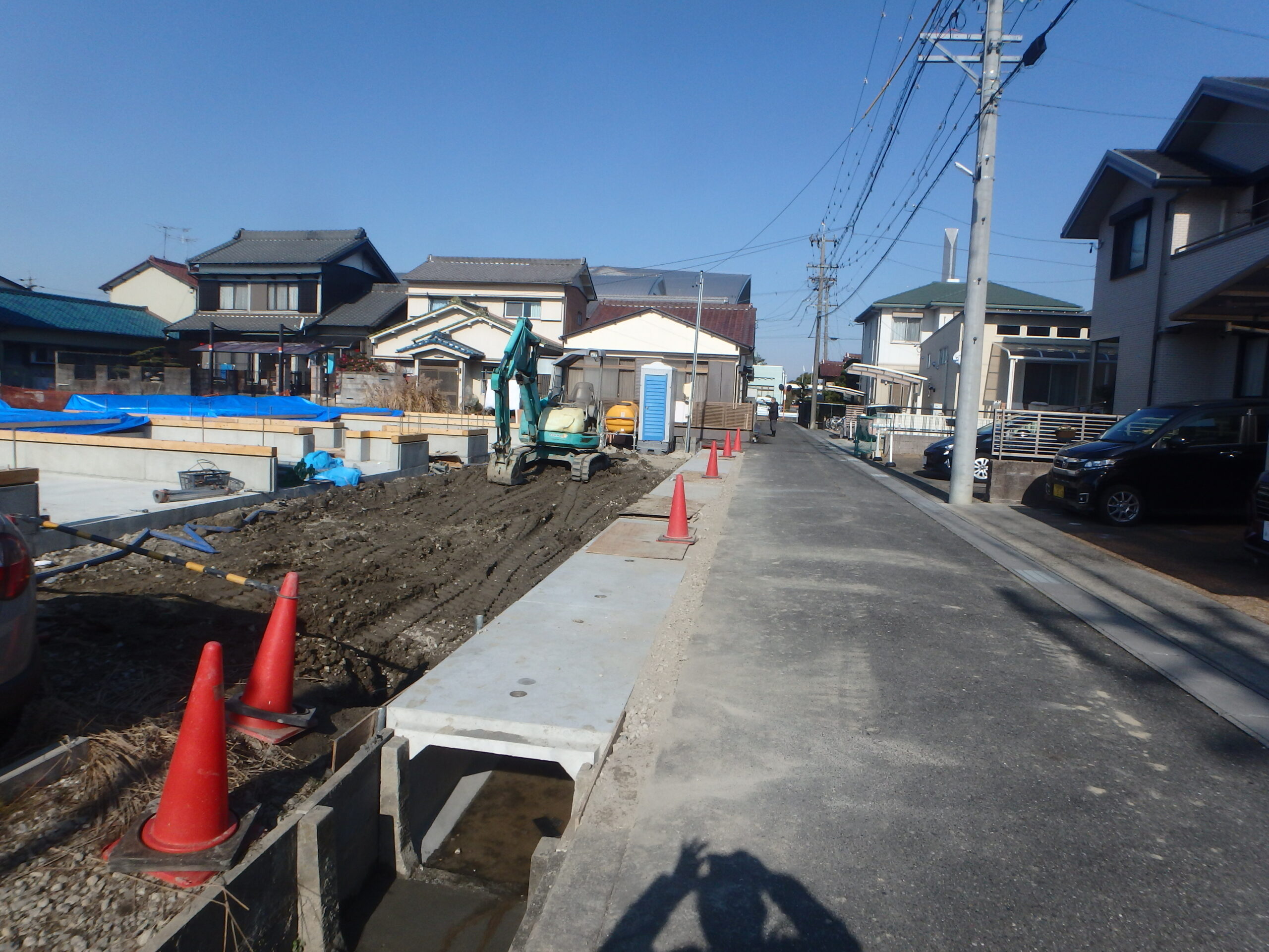 葵工業(愛知県名古屋市の土木舗装工事)|駐車場工事・補修工事・歩道乗入工事・承認工事・カーポート・フェンス・ブロック擁壁・エクステリア工事・その他工事